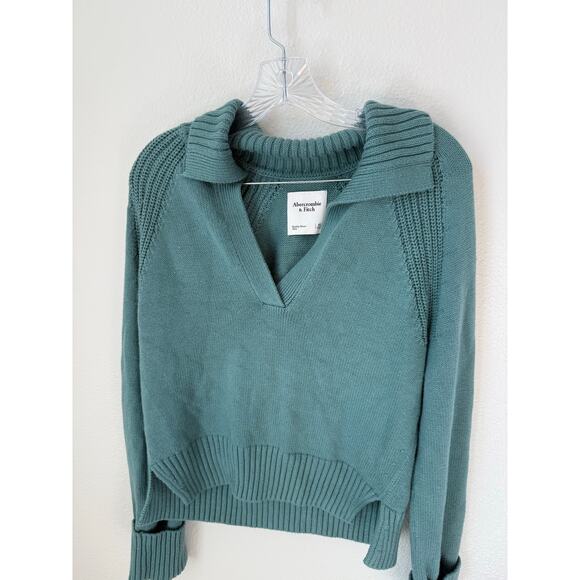 Abercrombie & Fitch Notch Blue V-Neck Knit Sweater Size XS - Picture 8 of 8
